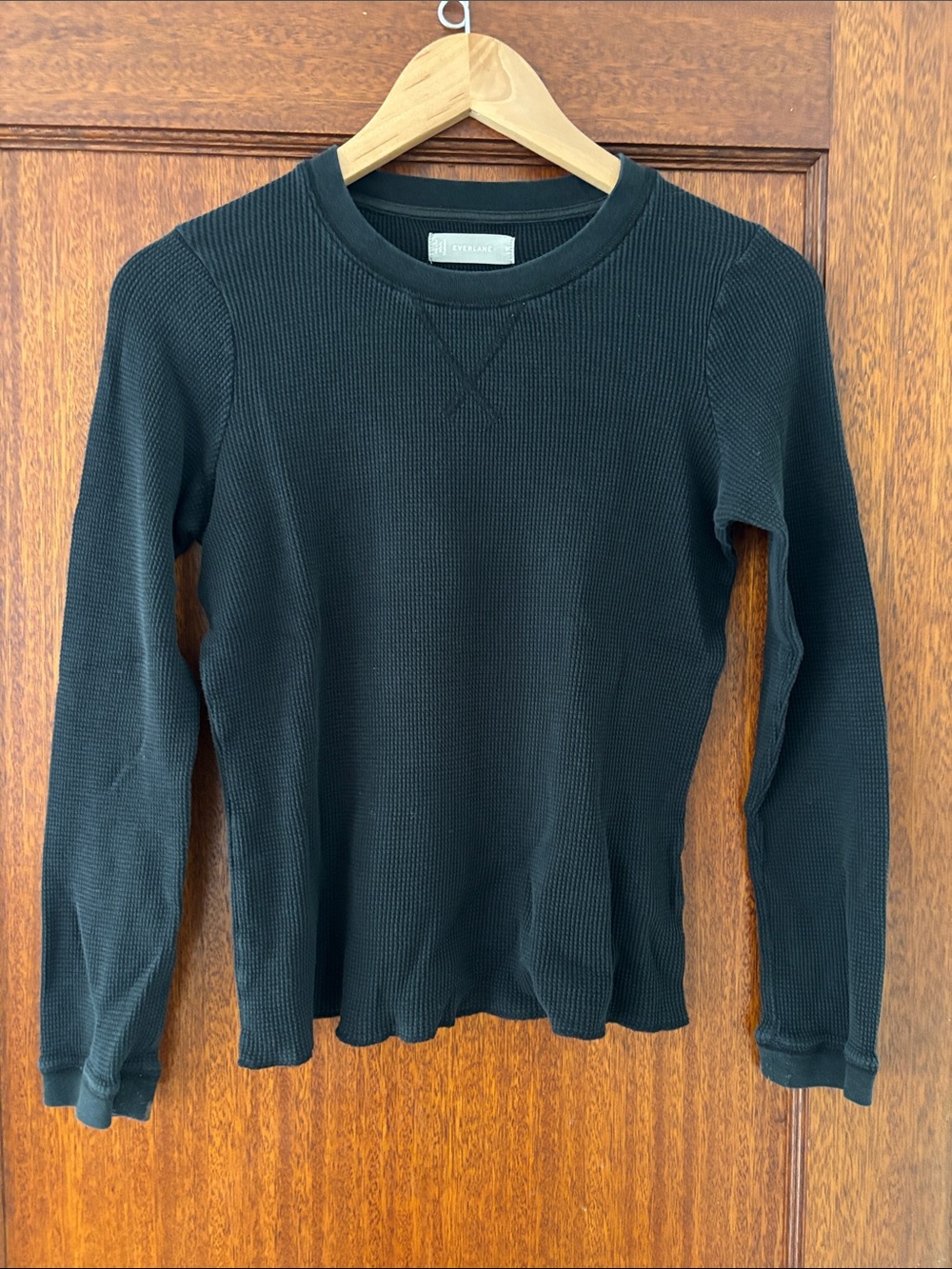 Everlane Women’s Black Waffle-Knit Crewneck Ling Sleeve Shirt